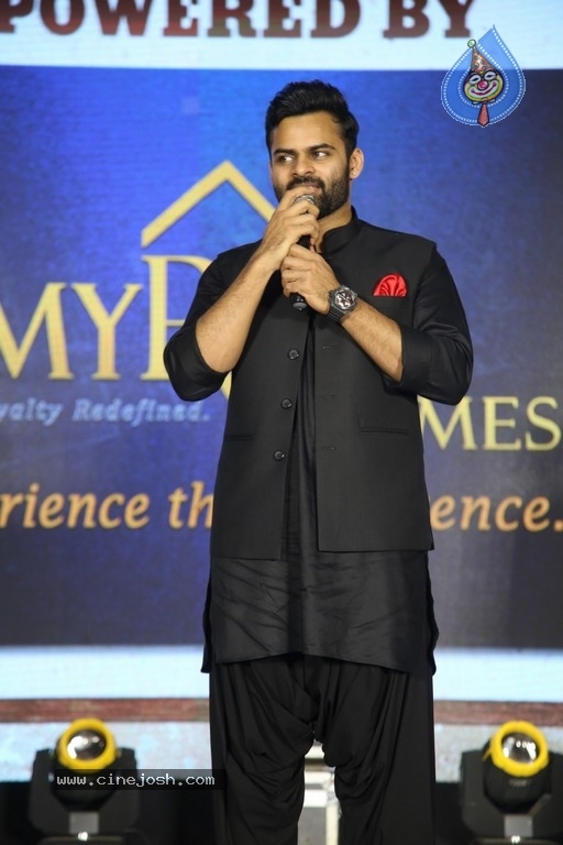 Prati Roju Panduga Movie Pre Release Event - 80 / 82 photos