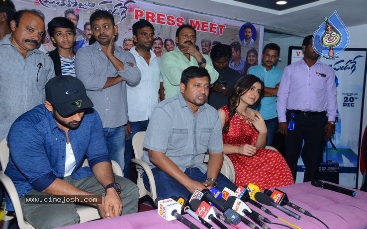Pratiroju Pandaga Movie Team At  Vijayawada Photos - 29 / 37 photos