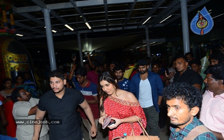 Pratiroju Pandaga Movie Team At  Vijayawada Photos - 35 / 37 photos