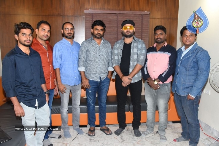 Prema Pipasi Trailer Launch by Director Maruthi - 15 / 21 photos