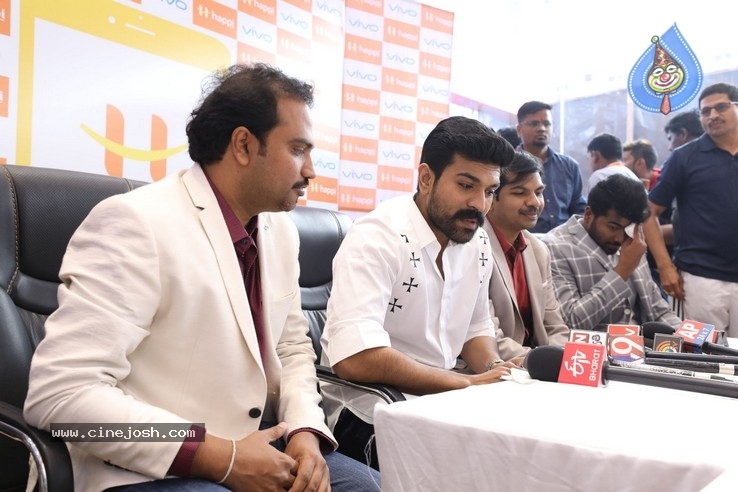 RamCharan Launched Happi Mobile Store - 18 / 53 photos