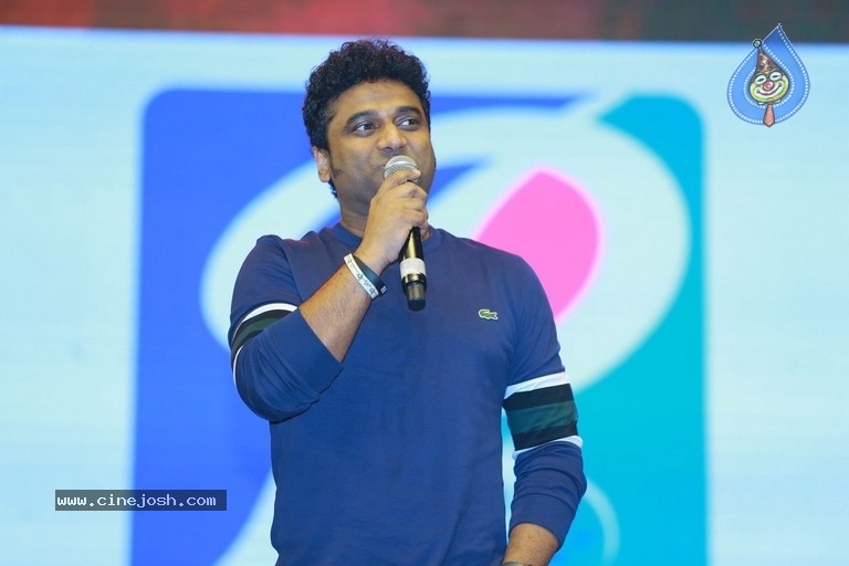 Sarileru Neekevvaru Blockbuster Ka Baap Celebrations 03 - 32 / 63 photos