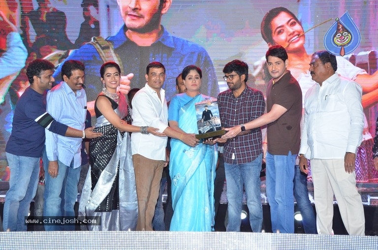  Sarileru Neekevvaru Blockbuster Ka Baap Celebrations 04 - 16 / 42 photos