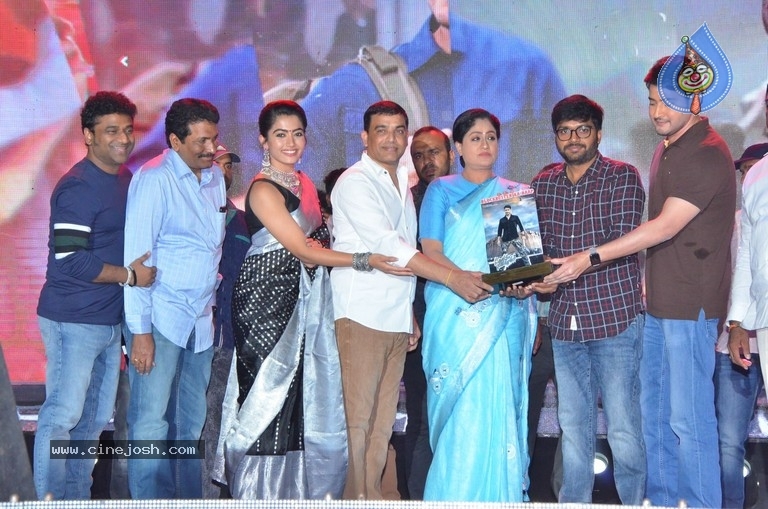  Sarileru Neekevvaru Blockbuster Ka Baap Celebrations 04 - 17 / 42 photos