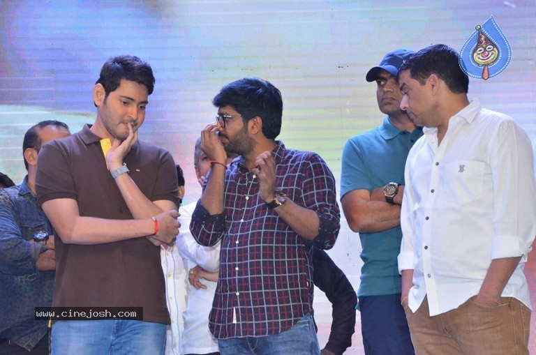  Sarileru Neekevvaru Blockbuster Ka Baap Celebrations 04 - 39 / 42 photos