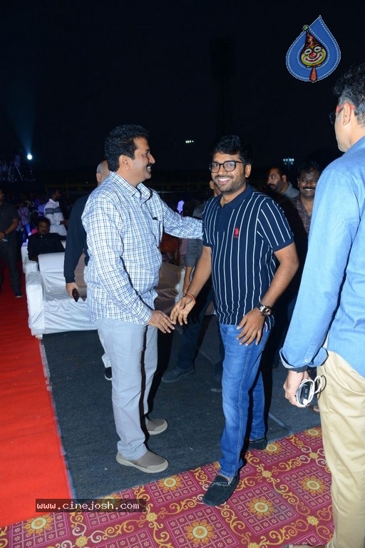 Sarileru Neekevvaru Pre Release Event 02 - 21 / 31 photos