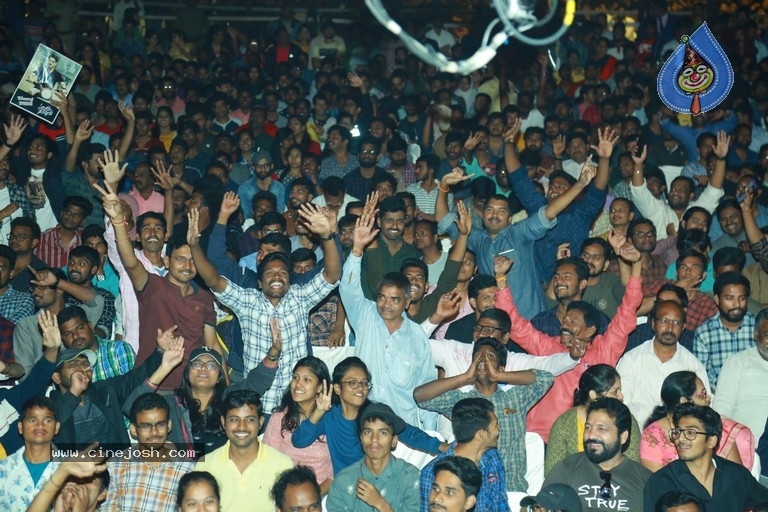 Sarileru Neekevvaru Pre Release Event 02 - 29 / 31 photos