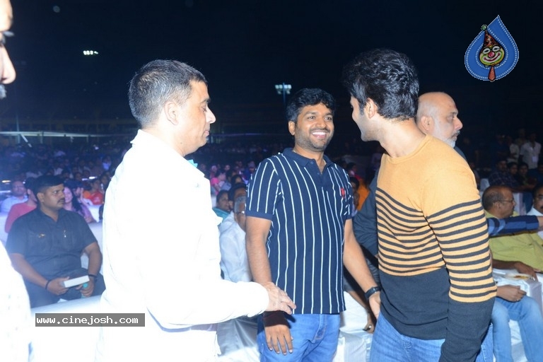 Sarileru Neekevvaru Pre Release Event 03 - 11 / 63 photos