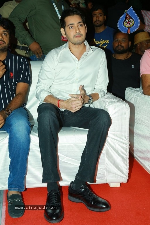 Sarileru Neekevvaru Pre Release Event 03 - 14 / 63 photos