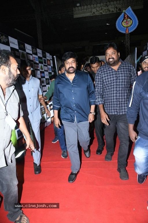 Sarileru Neekevvaru Pre Release Event 04 - 26 / 54 photos