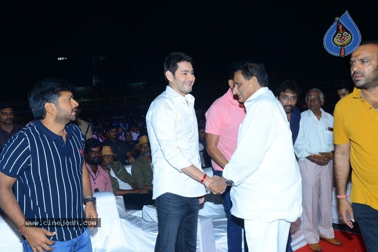 Sarileru Neekevvaru Pre Release Event 04 - 35 / 54 photos