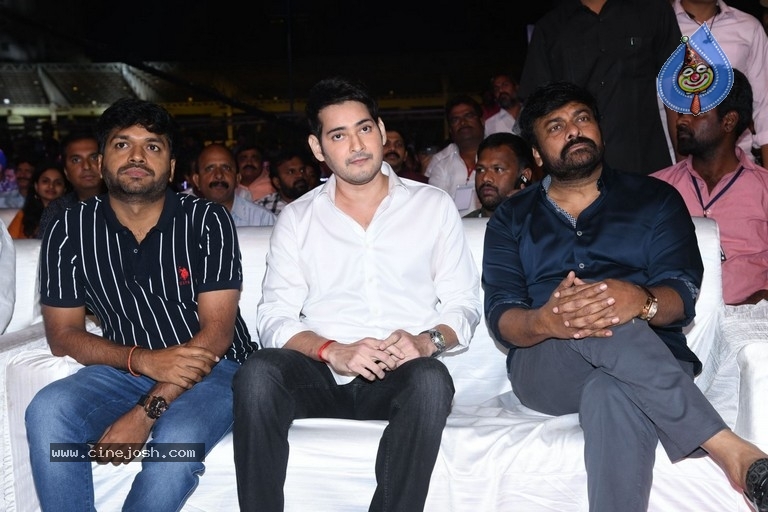 Sarileru Neekevvaru Pre Release Event 04 - 36 / 54 photos