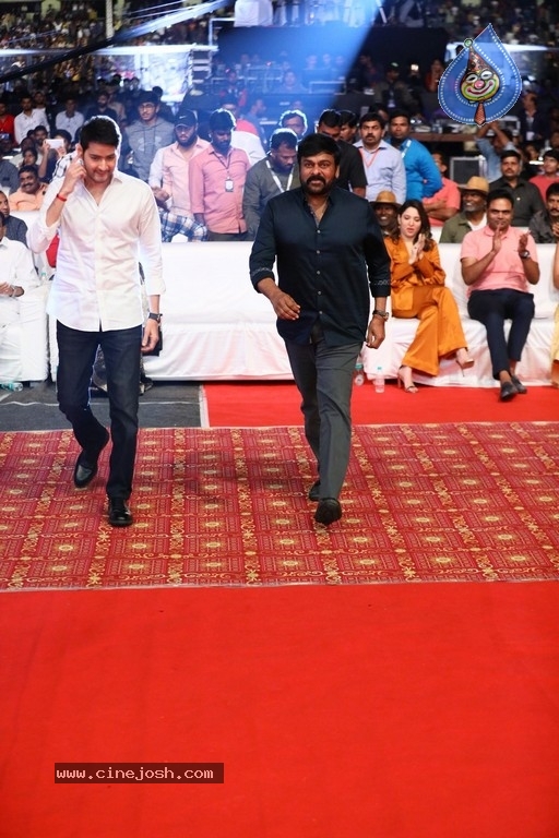 Sarileru Neekevvaru Pre Release Event  - 37 / 70 photos