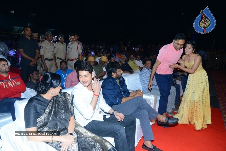 Sarileru NeekEvvaru Pre Release Event 05 - 30 / 75 photos