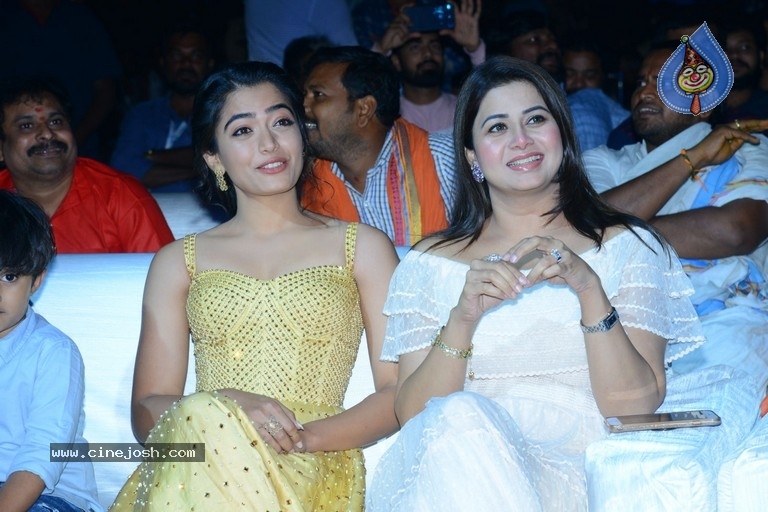 Sarileru NeekEvvaru Pre Release Event 05 - 32 / 75 photos