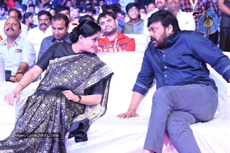 Sarileru Neekevvaru Pre Release Event 06 - 10 / 179 photos