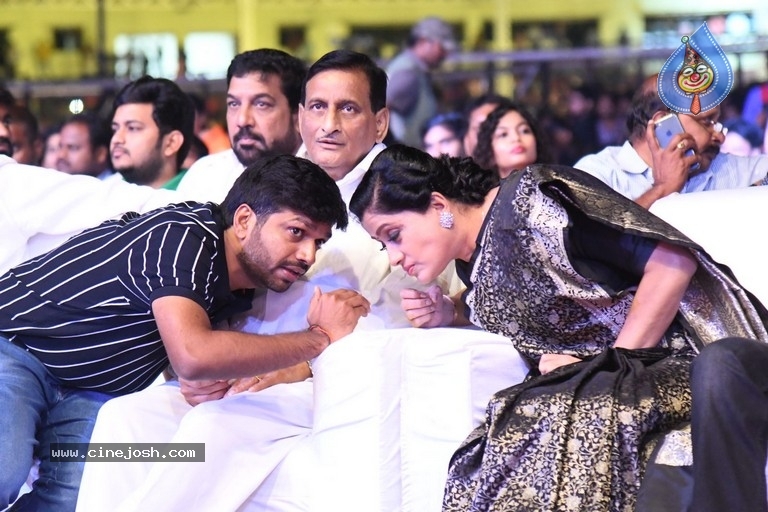 Sarileru Neekevvaru Pre Release Event 06 - 19 / 179 photos