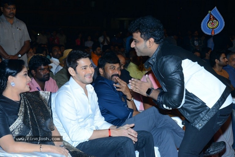 Sarileru Neekevvaru Pre Release Event 06 - 20 / 179 photos