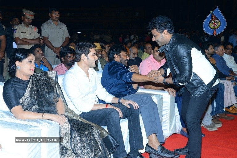 Sarileru Neekevvaru Pre Release Event 06 - 89 / 179 photos