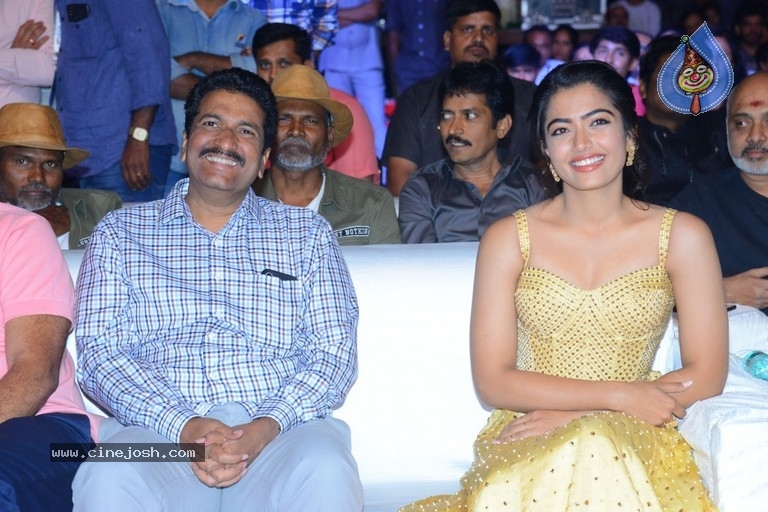 Sarileru Neekevvaru Pre Release Event 06 - 119 / 179 photos