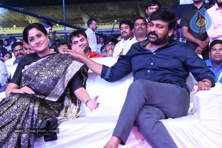 Sarileru Neekevvaru Pre Release Event 06 - 134 / 179 photos