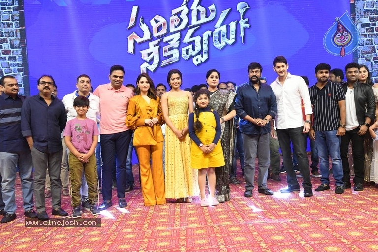 Sarileru Neekevvaru Pre Release Event 06 - 179 / 179 photos