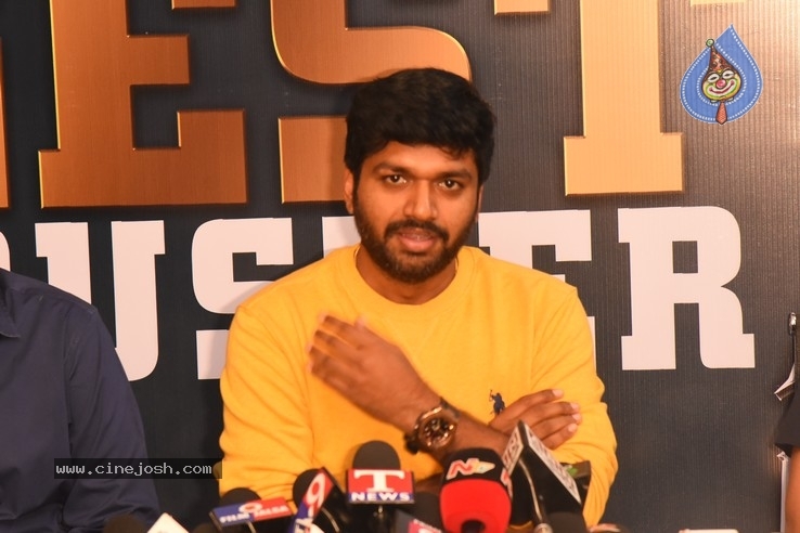 Sarileru Neekevvaru Press Meet - 6 / 17 photos