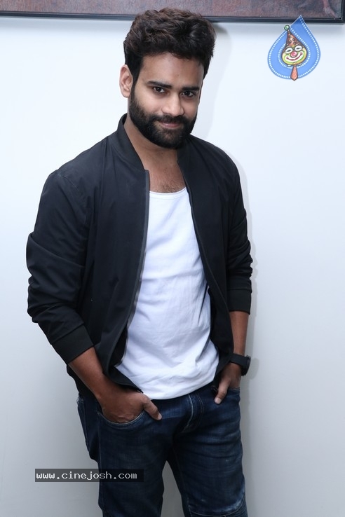 Shiva 143 Trailer Launch Photos - 22 / 30 photos