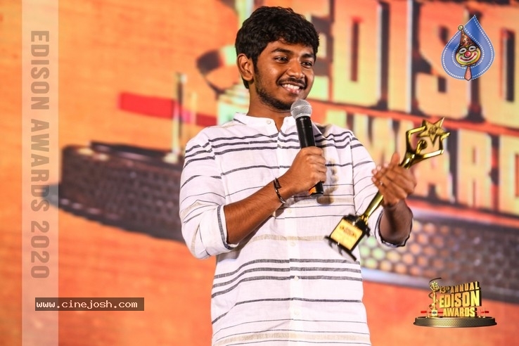 South Indian Cinema Awards - 21 / 44 photos