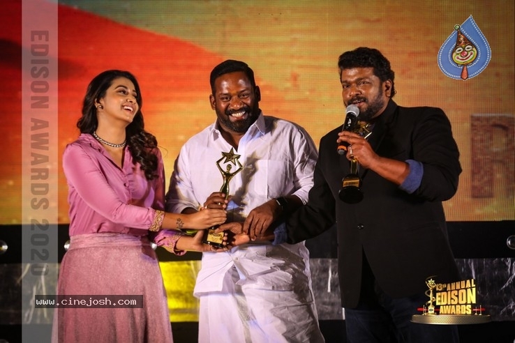 South Indian Cinema Awards - 23 / 44 photos