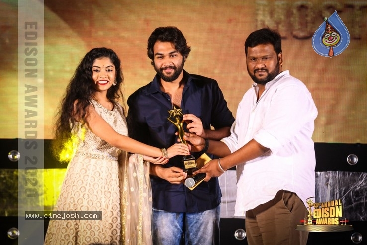 South Indian Cinema Awards - 26 / 44 photos
