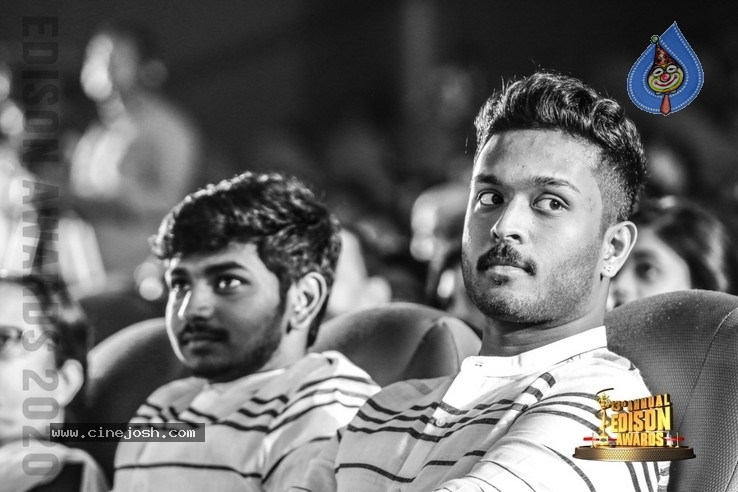 South Indian Cinema Awards - 36 / 44 photos
