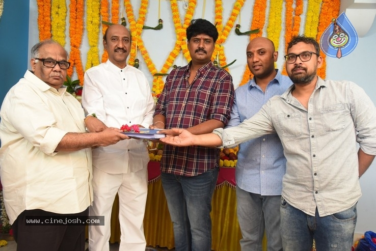 Sri Sai Lakshmi Creations Production No 1 Movie Opening - 9 / 12 photos