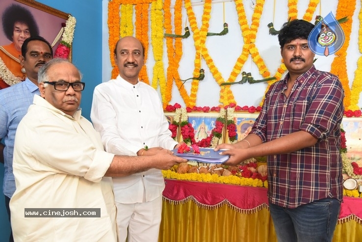 Sri Sai Lakshmi Creations Production No 1 Movie Opening - 10 / 12 photos