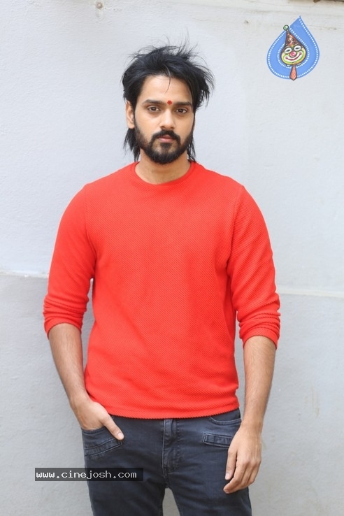 Sumanth Ashwin New Movie Opening - 12 / 17 photos