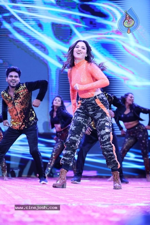 Tamanna Dance Performance at Sarileru Neekevvaru Event - 18 / 30 photos