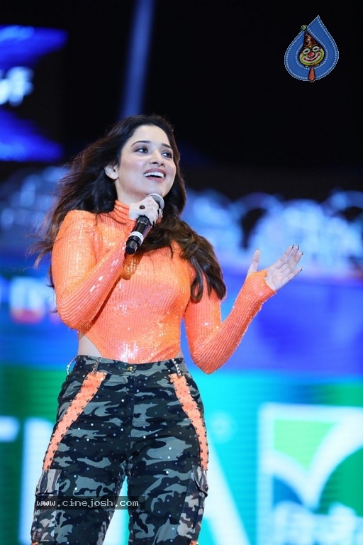 Tamanna Dance Performance at Sarileru Neekevvaru Event - 20 / 30 photos