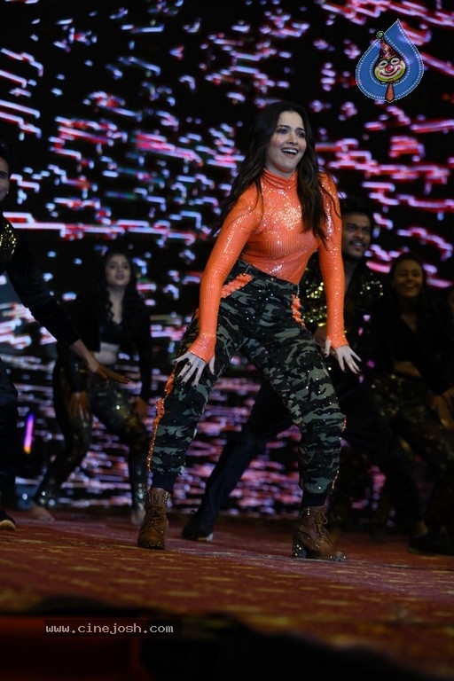 Tamanna Dance Performance at Sarileru Neekevvaru Event - 26 / 30 photos
