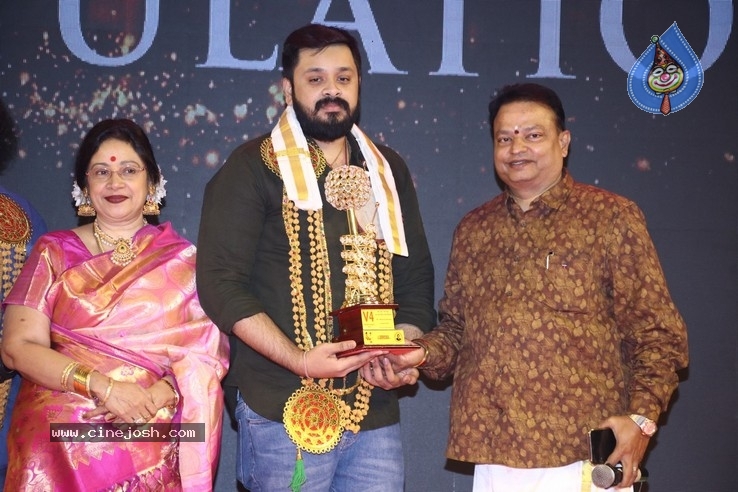 V4 MGR Sivaji Academy Awards 2020 Photos - 9 / 63 photos