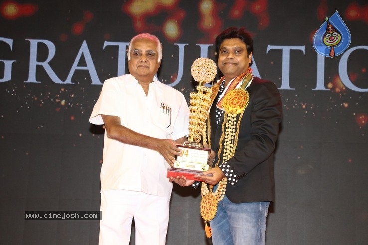 V4 MGR Sivaji Academy Awards 2020 Photos - 10 / 63 photos