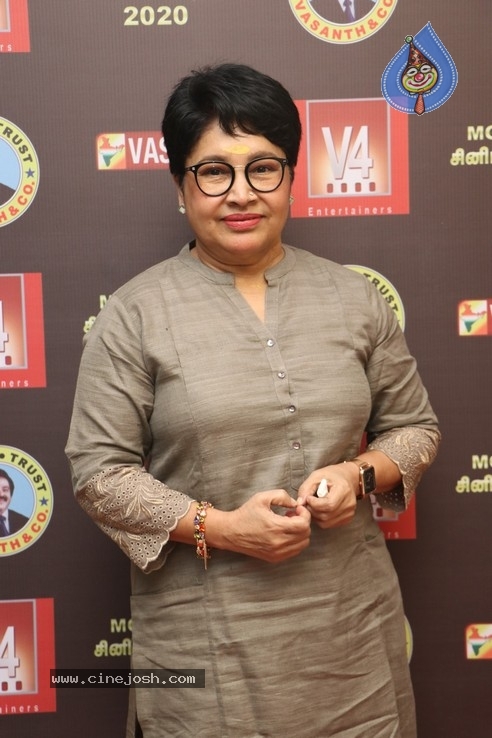 V4 MGR Sivaji Academy Awards 2020 Photos - 13 / 63 photos