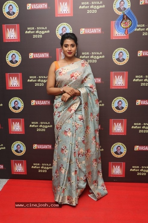V4 MGR Sivaji Academy Awards 2020 Photos - 39 / 63 photos
