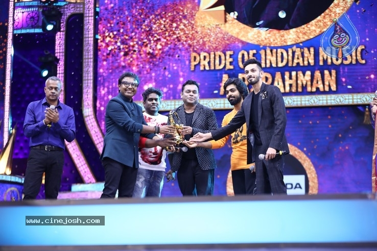 Zee Cine Awards Tamil 2020 Stills - 14 / 66 photos