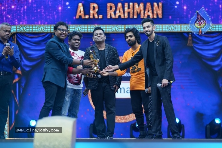 Zee Cine Awards Tamil 2020 Stills - 48 / 66 photos