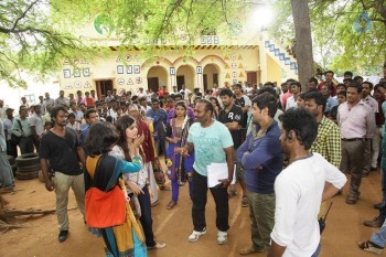 10 Endrathukulla On Location Photos - 3 of 4
