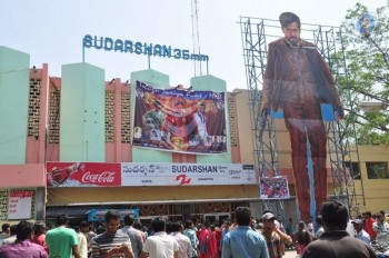 24 Movie Theater Coverage Pics - 31 of 35
