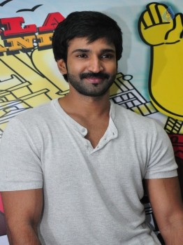 Aadi at Red FM Photos - 12 of 21