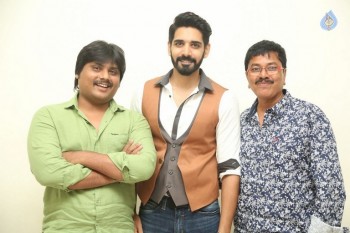 Aatadukundam Raa Audio Launch 1 - 34 of 42