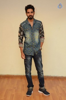 Aatadukundam Raa Release Press Meet - 5 of 20