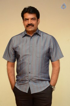 Aatadukundam Raa Release Press Meet - 15 of 20